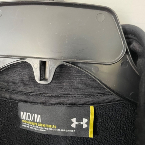 Under Armour Quarter-Zip Pullover - Size M - Picture 2 of 3